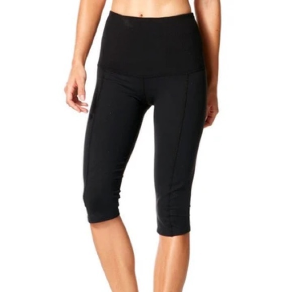 High Waist Basic Crop-Black - Picture 10 of 10